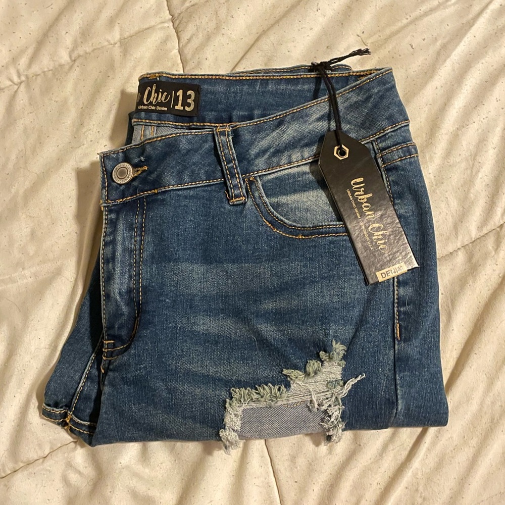 Boutique Urban Chic denim distressed mid rise skinny jeans
